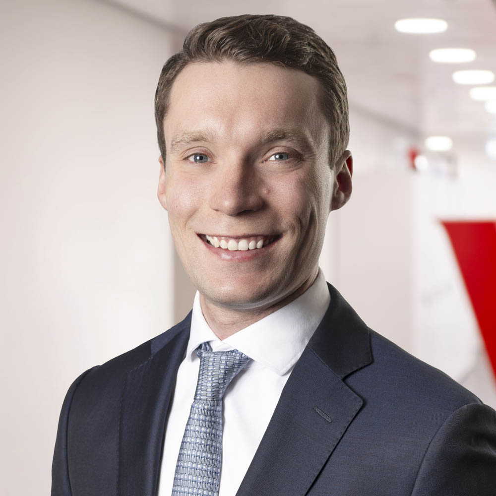 Julian Hosse + ' ' + Sales Executive, Vanguard Deutschland